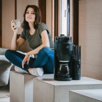 Produktbild von AromaFresh Pro X Filterkaffeemaschine mit Mahlwerk, Schwarz-Silber - 3