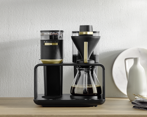 Melitta EPOS Auf einem Holztisch 