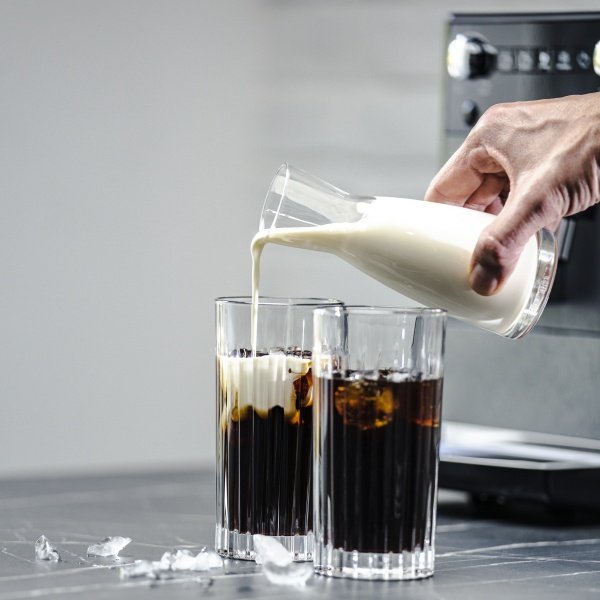 a delicious Melitta Irish Coldbrew coffee cocktail in preparation